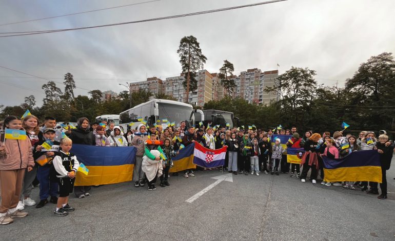 Діти з України вирушили в туристичну подорож до міста Спліт, Республіка Хорватія