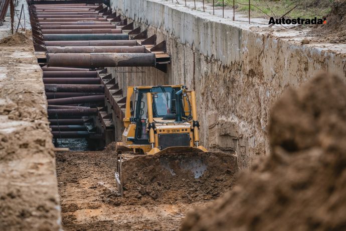 “Автострада” відновила будівництво метро на Виноградар